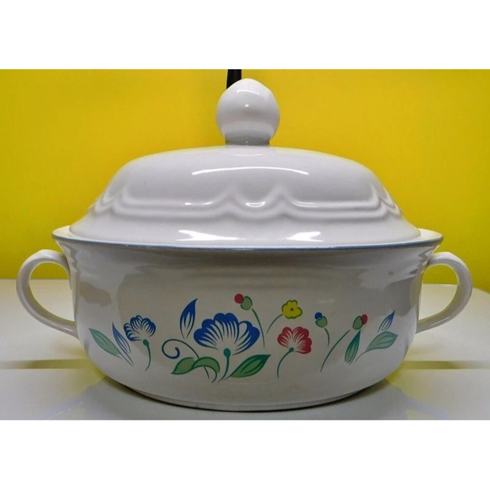 Vintage Floral Expressions Stoneware Covered Casserole Dish 8 Cup w/ Lid